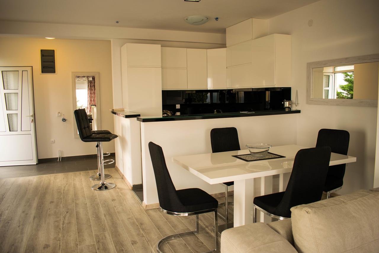 Apartments Stojanovic Улцинь Экстерьер фото